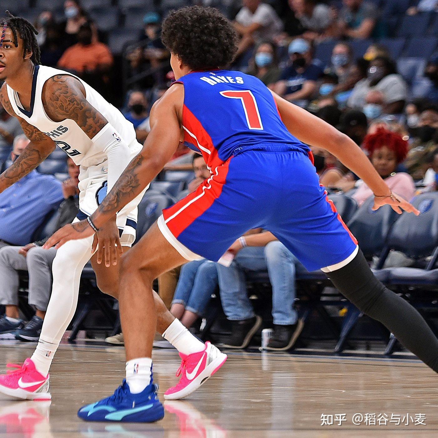 包含欧超杯赛程吃紧，金州勇士冲刺阶段队长鼓劲，态度坚定，球探报告显示潜力的词条